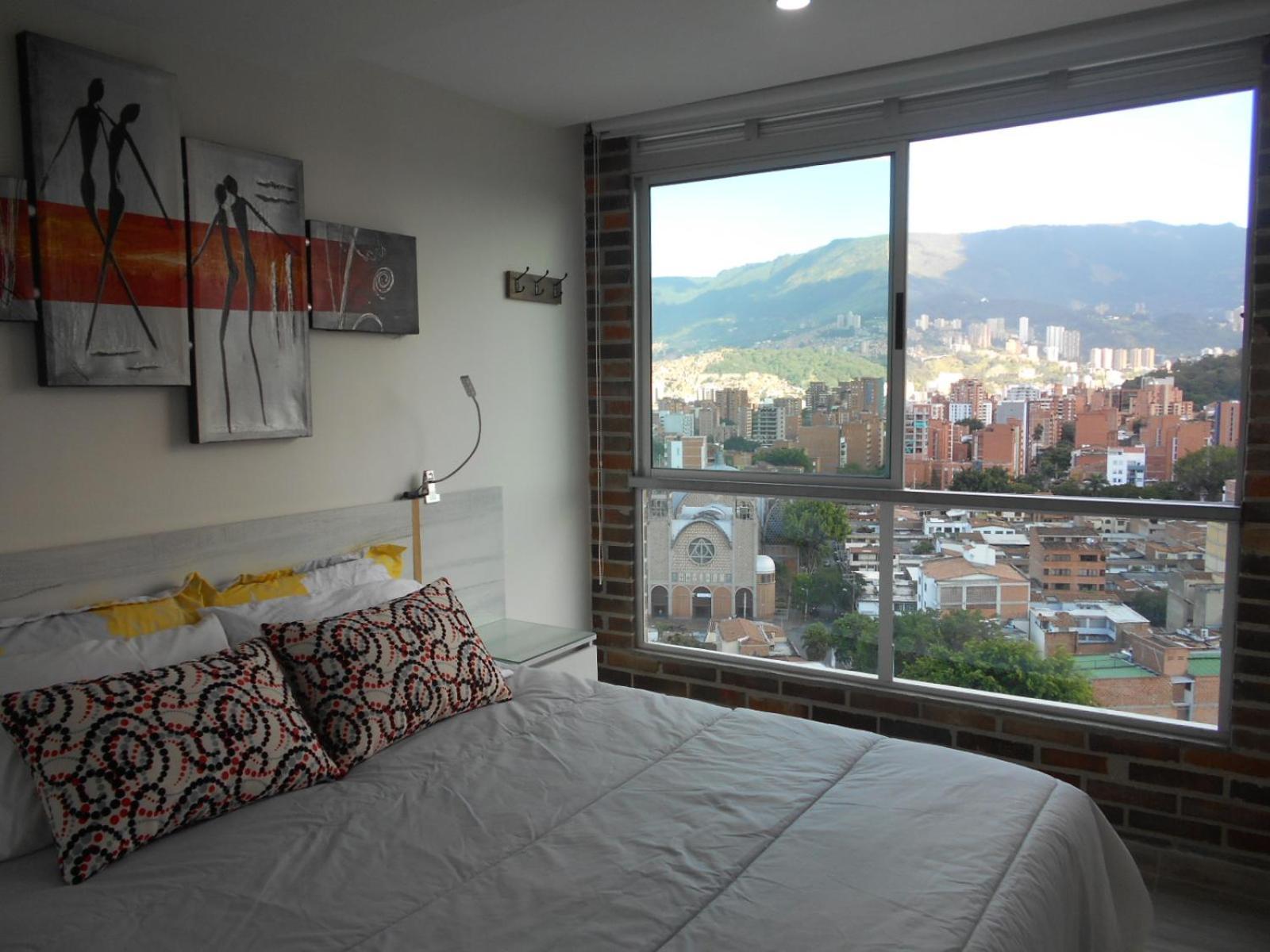 San Peter Suites Medellín Exteriör bild